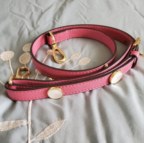 💕HP💕 Authentic MK Jet Set - Picture 13 of 16